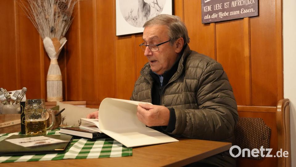 Der &quot;Hütterer-Stammtisch&quot; trifft sich jeden ersten Mittwoch im Monat in einem Wirtshaus vor den Toren Weidens. Bild: Christian Gold