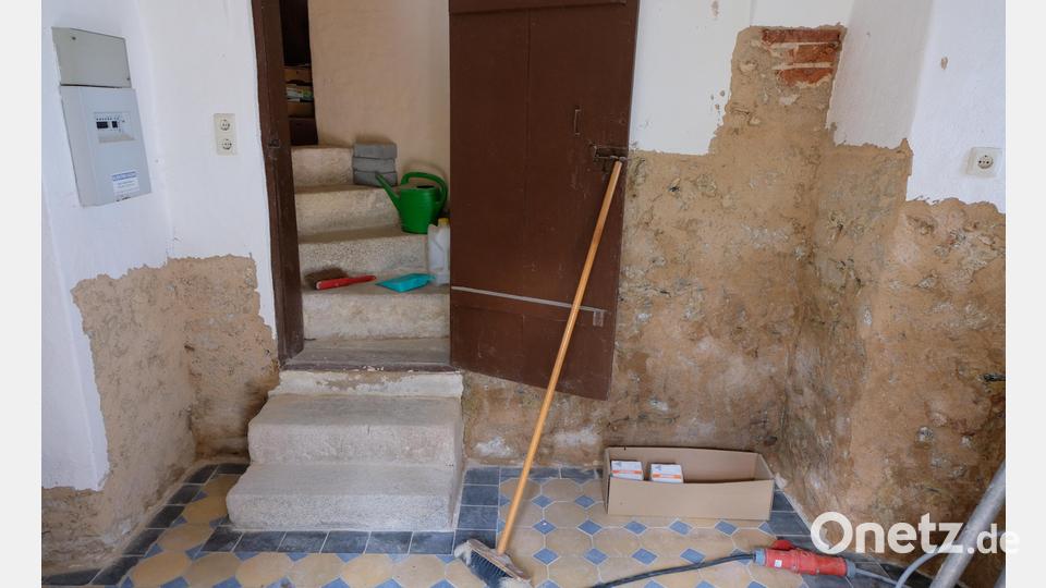Auch die Sakristei wird einer dringend notwendigen Sanierung unterzogen. Die Einrichtung war von einem Schimmelpilz befallen, der Putz schadhaft. Bild: le