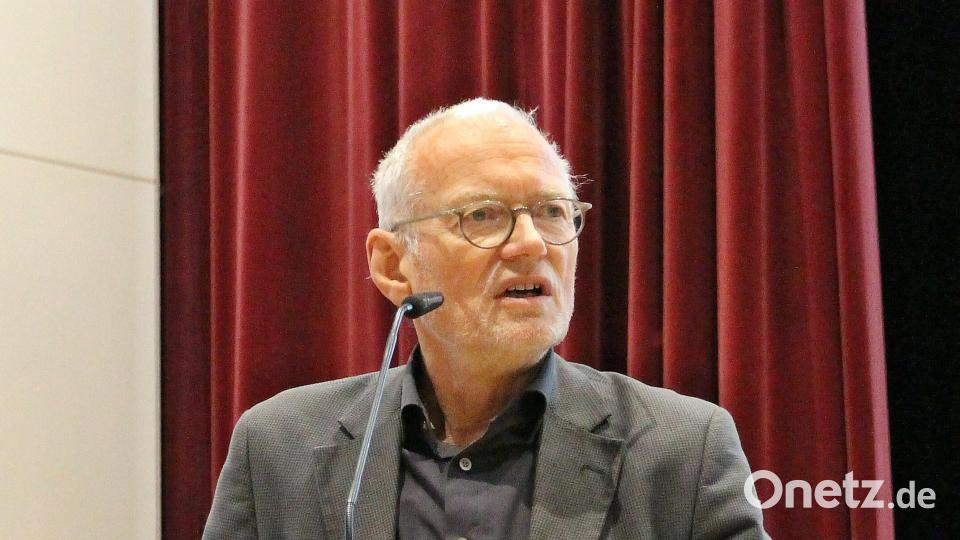Nach neunjähriger Leidensgeschichte zeigt sich Professor Dr. Thomas Bein nach wie vor kämpferisch und zuversichtlich, auch wenn die Krebserkrankung sein Leben total auf den Kopf gestellt hat. Bild: bph