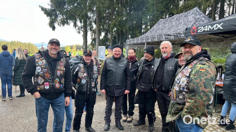 Die Motorradfreunde GFP Erbendorf feierten in Wäldern einen Motorradgottesdienst. Bild: GFP Erbendorf/exb