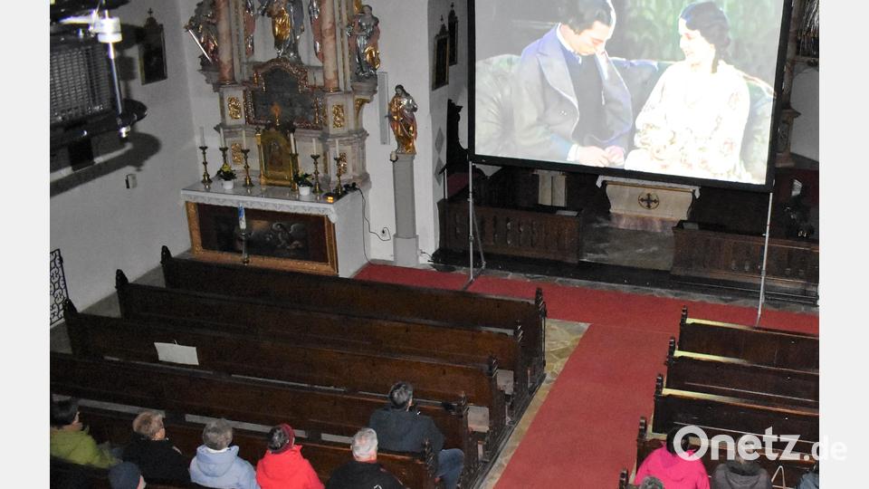 Die Stadt hat zu einem Stummfilmkonzert in die Mariä-Himmelfahrtskirche eingeladen. Bild: rgr