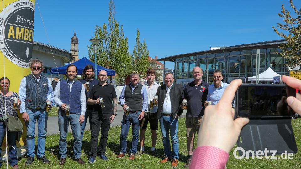 Das Amberger Bierfest ist eröffnet. Bild: Wolfgang Steinbacher