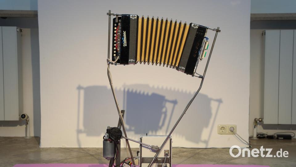 Diese Apparatur wird &quot;Weltmeister&quot; genannt. Hier spielt der Computer besser als mancher Musiker. Bild: Wolfgang Steinbacher