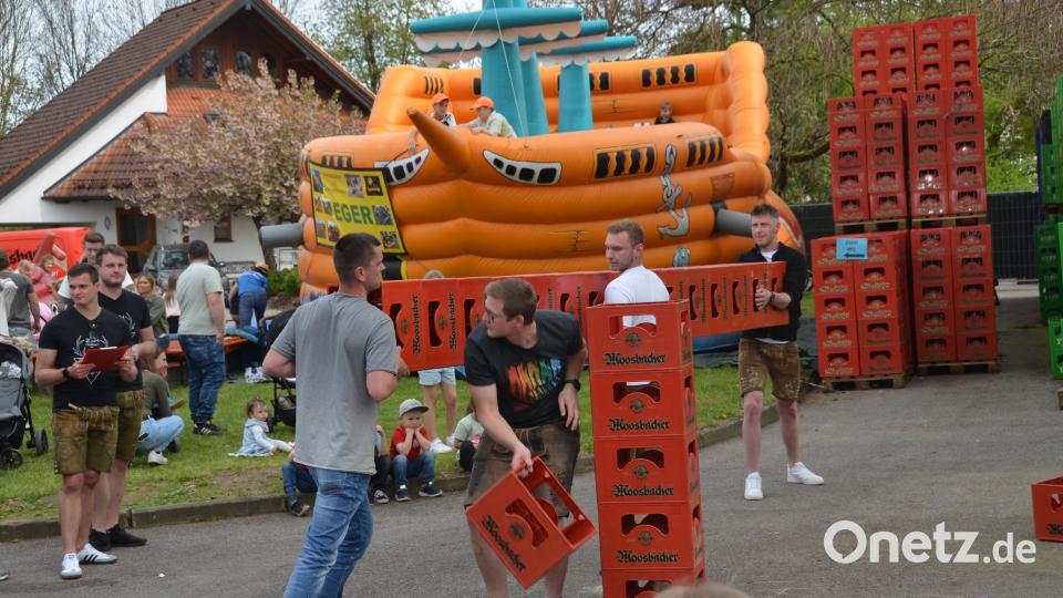 Viel Frohsinn und Gaudi waren bei den Wettbewerben rund um den "Tag des Bieres" auf dem Gartengelände der Brauerei Scheuerer gegeben. Bild: dob