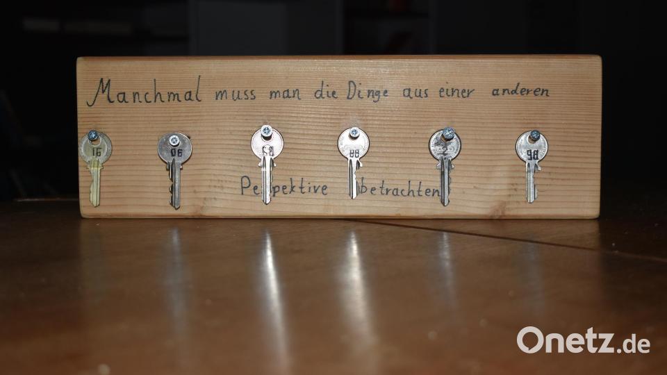 Ein gutes Motto für einen Escape Room. Tüfteln und auch mal ziemlich um die Ecke denken (und auch schauen) können hier hilfreich sein. Archivbild: sbt