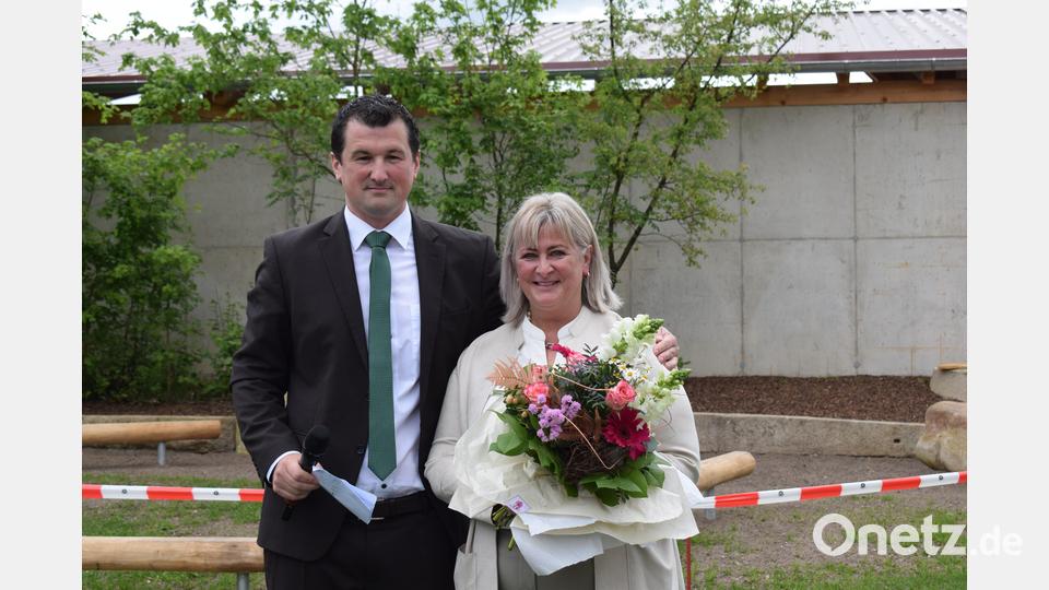 Bürgermeister Martin Schwandner und die Kindergartenleiterin Sabine Maderer hatten die Hauptlast während der Baumaßnahme zu tragen. Bild: bnr
