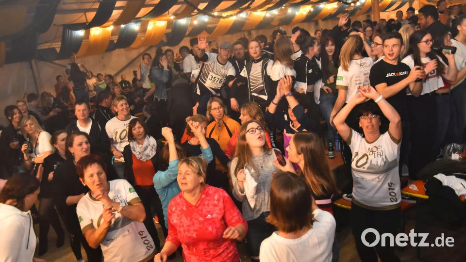 Wer laufen kann, kann auch feiern, ist das Motto bei der Party. Archivbild: Elena Merkel