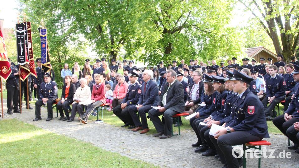 Dem Hl. Florian wird beim Festgottesdienst für seinen Schutz gedankt. Bild: frd