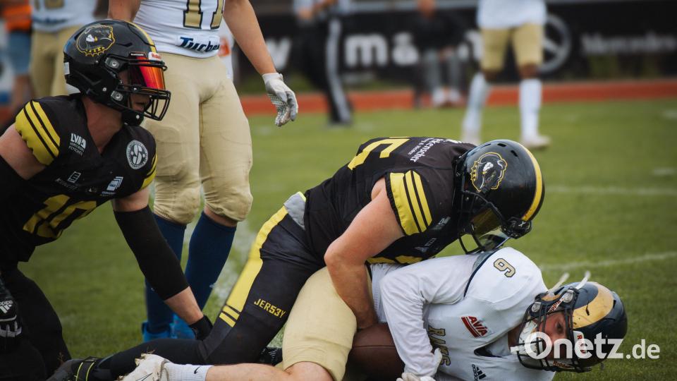 Die Amberg Mad Bulldogs packten kräftig zu, doch gegen die Nürnberg Rams war kein Kraut gewachsen. Bild: Benjamin Leithold