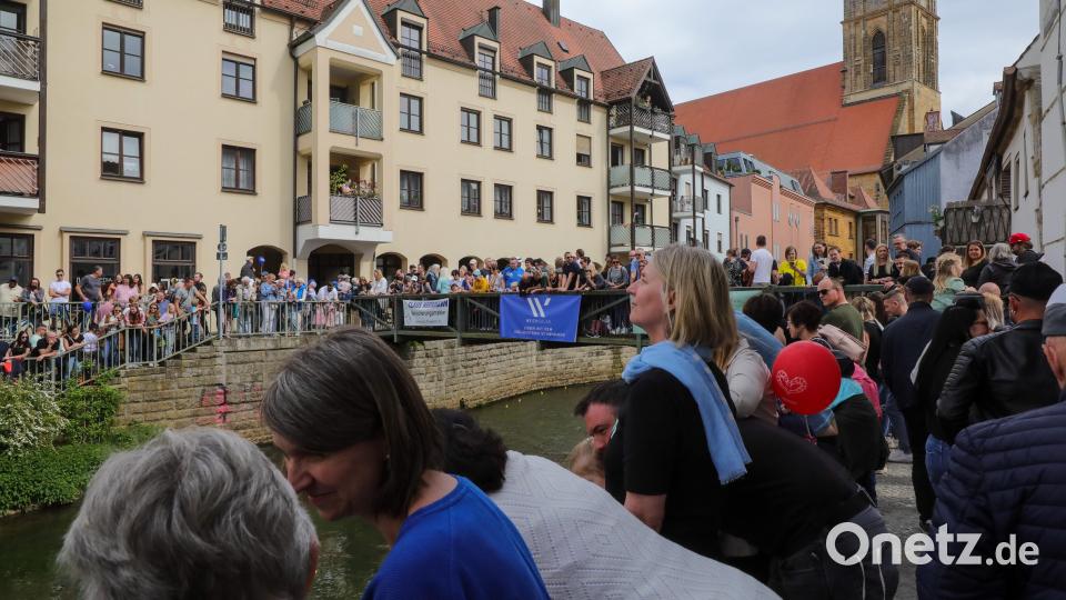 Das Entenrennen war ein Publikumsmagnet und brach Rekorde. Bild: Wolfgang Steinbacher