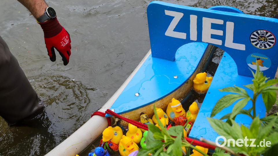 Das Entenrennen war ein Publikumsmagnet und brach Rekorde. Bild: Wolfgang Steinbacher