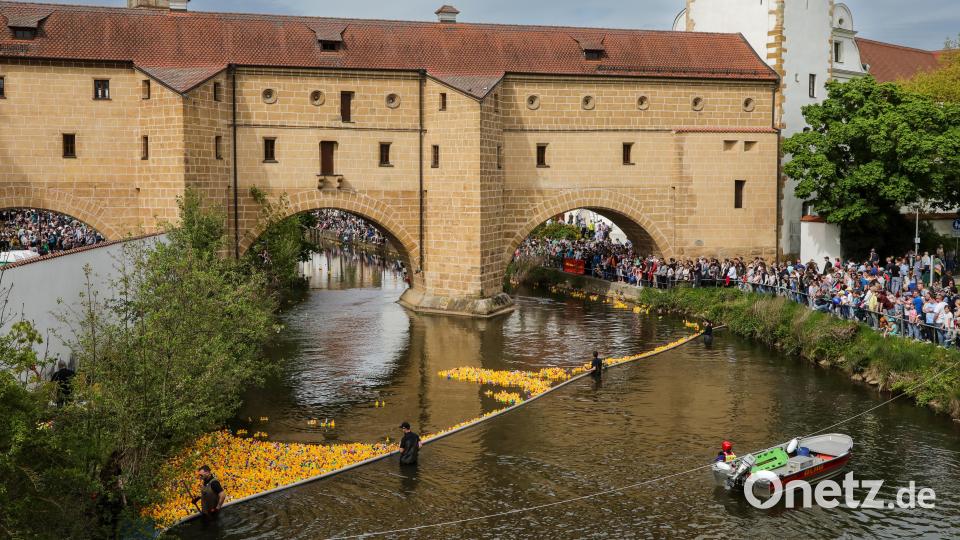 Das Entenrennen war ein Publikumsmagnet und brach Rekorde. Bild: Wolfgang Steinbacher