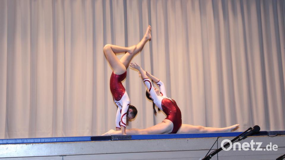 Ein Programmpunkt das das Synchronturnen. Bild: Realschule Kemnath/exb