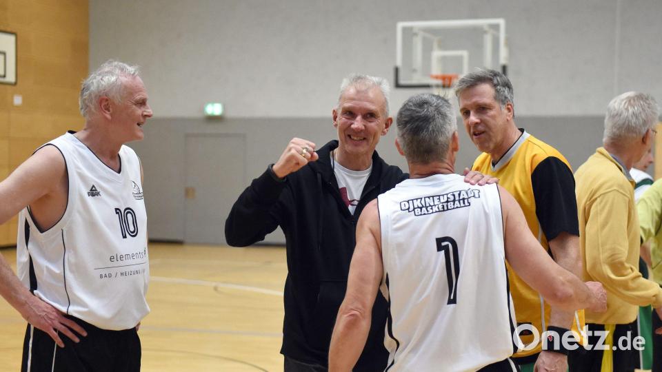 Teambesprechung. Bild: Ulrich Petzold/Grün-Weiß Paderborn/exb