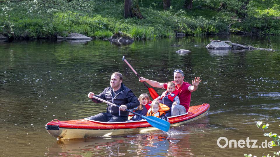 Neben der Verlosung des &quot;Waldsofas&quot; waren die Kanufahrten ein echter Höhepunkt. Bild: Michael Schade