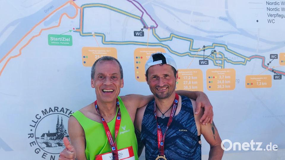 Georg Koller (links) und Markus Schreiner lieferten starke Zeiten im Halbmarathon ab. Bild: Georg Koller/exb
