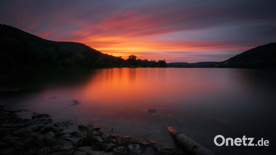 Sonnenuntergang über dem Happurger Stausee. Bild: Anna Borek