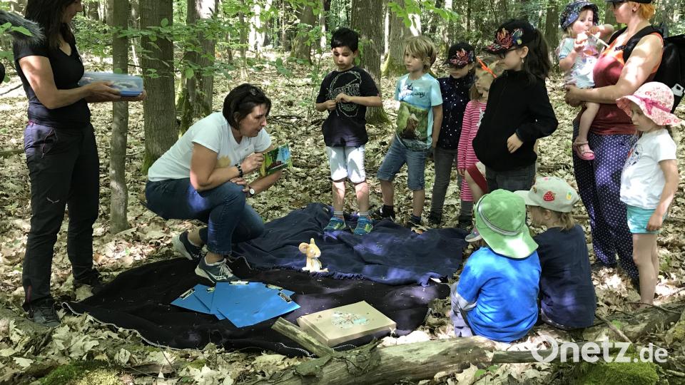 Und zu guter Letzt brachte Anke Wolfram noch für Ulli Soderer (1. und 2. v. li.) und ihre Begleiter auch noch Mäusebrote. Bild: mma