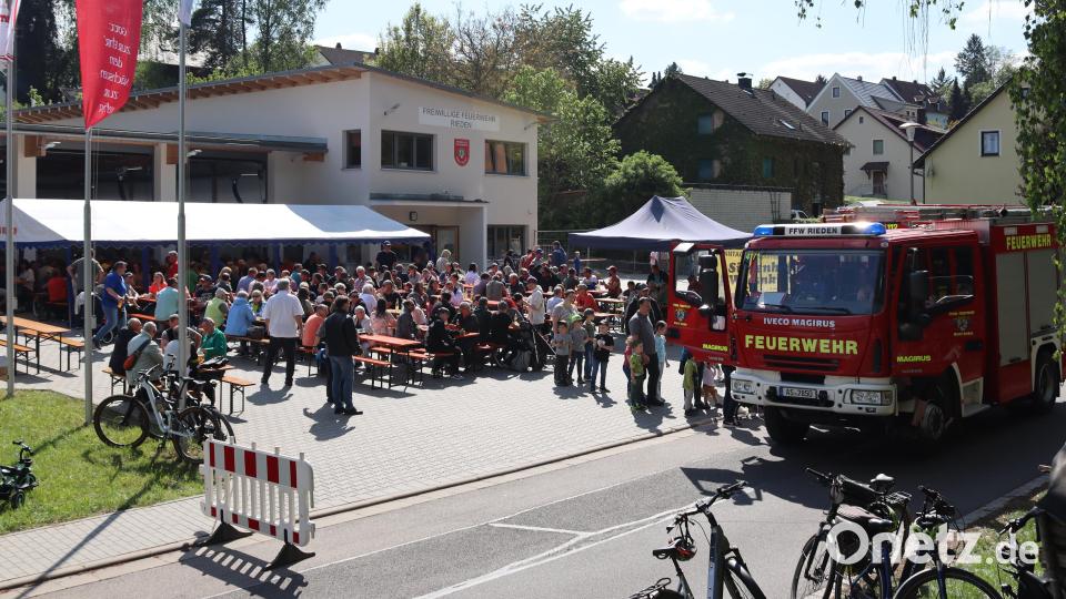 Bestes Wetter sorgte für eine große Besucherzahl beim Feuerwehrfest in Rieden. Bild: mrr