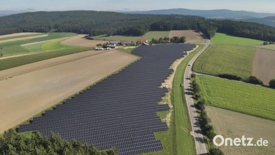Die Solarparks Altweichelau (im Bild) und Rottendorf sind eröffnet. Bild: Greenovative/exb
