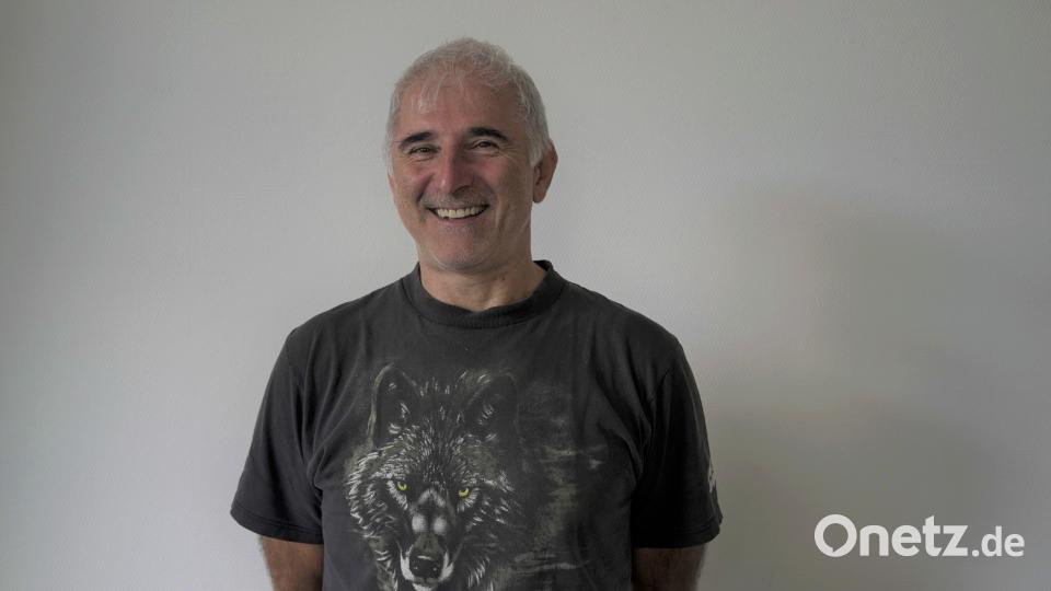Rudolf Leitl (60) aus Amberg ist u.a. Forstwissenschaftler, Wolf- und Vogelexperte. Anlässlich der Aufregung um den Schwan im Sulzbach-Rosenberger Stadtpark gibt er Infos über die Tiere und Tipps im Umgang mit ihnen. Bild: Jakob Graf
