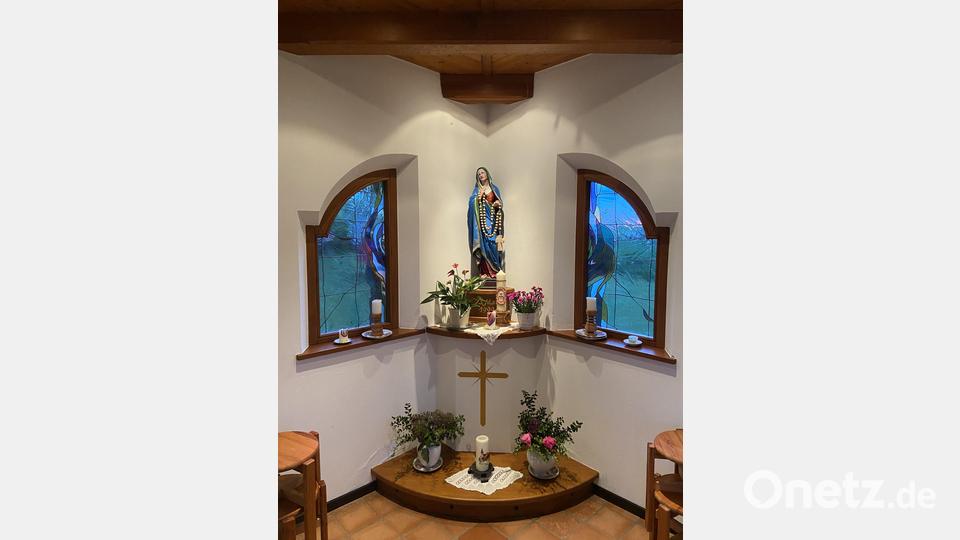 Innenansicht der Kapelle "Maria Rosenkranzkönigin". Bild: Markus Scharnagl/exb