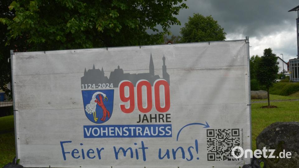 Auch wenn ein paar dunkle Wolken am Himmel vorbeiziehen, feiert Vohenstrauß am Wochenende drei Tage lang Stadtjubiläum. Bild: dob