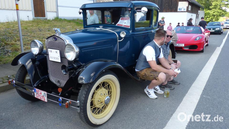 Das älteste Fahrzeug von 1930 nutzte sein Besitzer auch als Sitzbank. Bild: sl