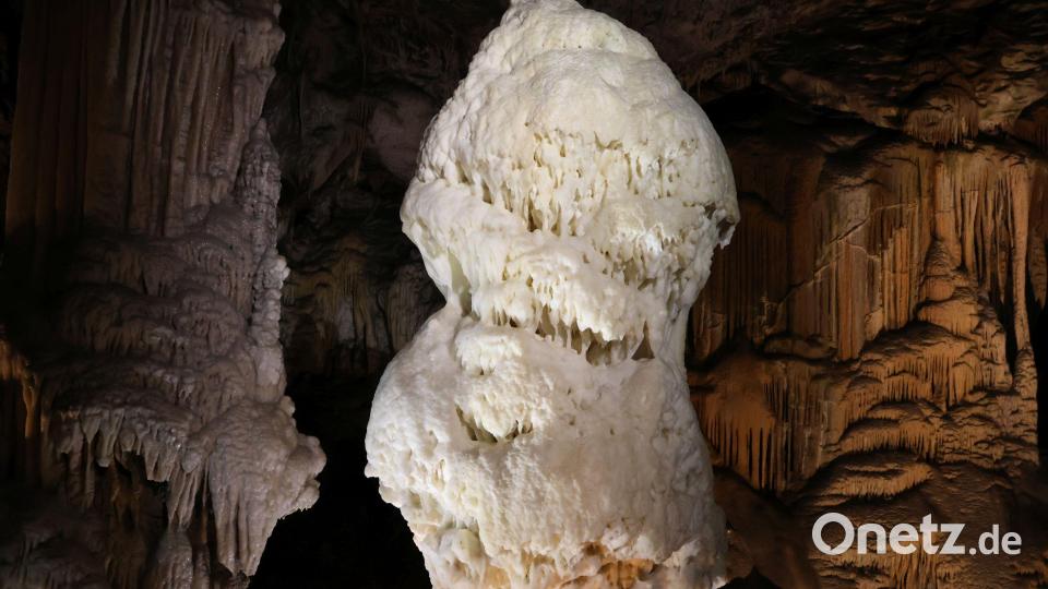 Die Farben und Formen der Tropfsteine waren wunderschön und beeindruckend. Bild: Rupprecht/OGV Kemnath/exb