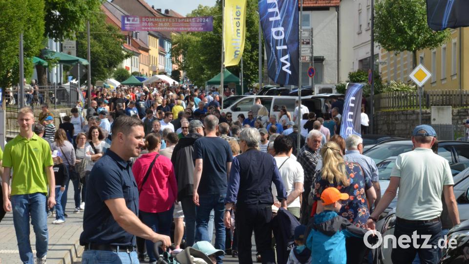 Rund 15.000 Besucher sollen es über den Tag verteilt wohl gewesen sein, die die Stadt bevölkerten. Bild: dob