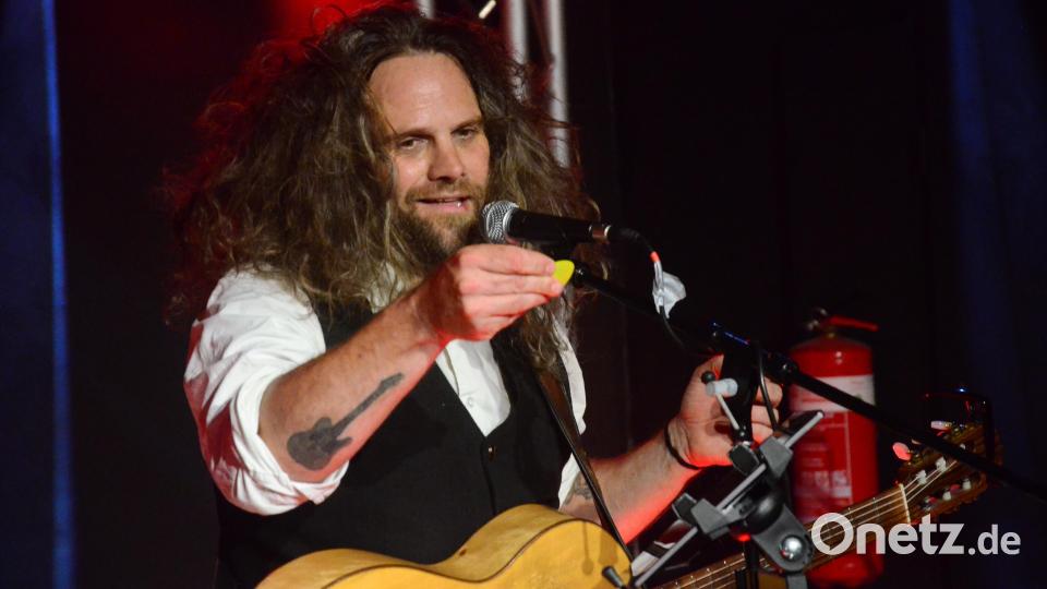 Das Haus verliert nichts. Keller Steff: Da ist es ja wieder, das Plektrum. Bild: Kunz
