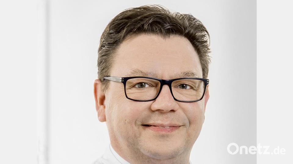 Antonio Ernstberger, Chefarzt der Klinik für Unfallchirurgie und Orthopädie. Bild: Klinikum Hottner/exb