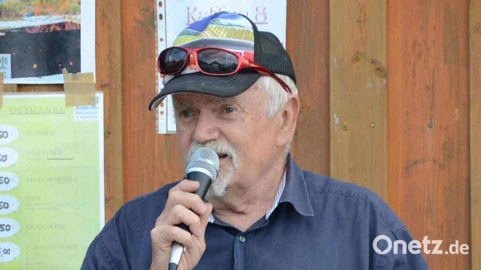 Vorsitzender Erich Porsch hieß die Besucher willkommen. Bild: ak