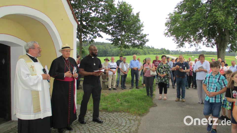 Die &quot;Alletshofer Kapelle&quot; ist eine von drei Stationen, an denen unterwegs das Lebendes heiligen Wolfgang betrachtet wird. Bild: bnr