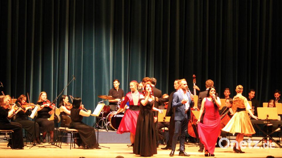 Das Odessa Symphony Orchestra begeistert in der Max-Reger-Halle über 600 Besucher. Bild: stg