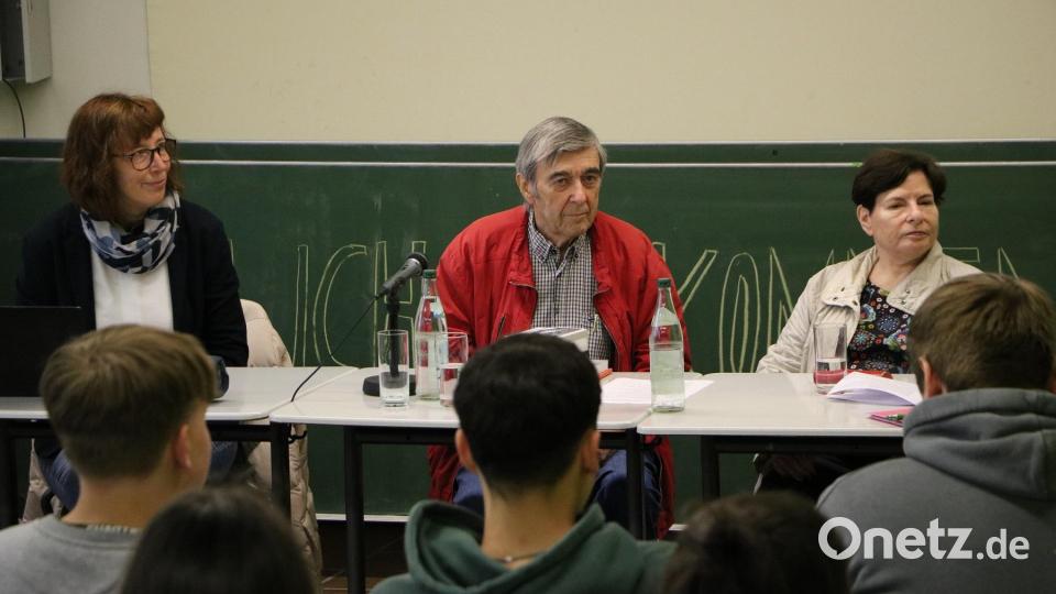 Lehrkraft Frau Ursula Soderer, Herr Salomonovic, Frau Salomonovic Bild: Sonja Messer/exb
