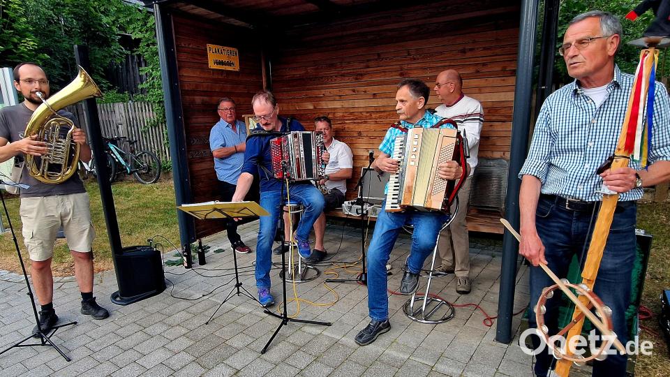Impressionen vom Dorffest in Schirmitz. Archivbild: R. Kreuzer