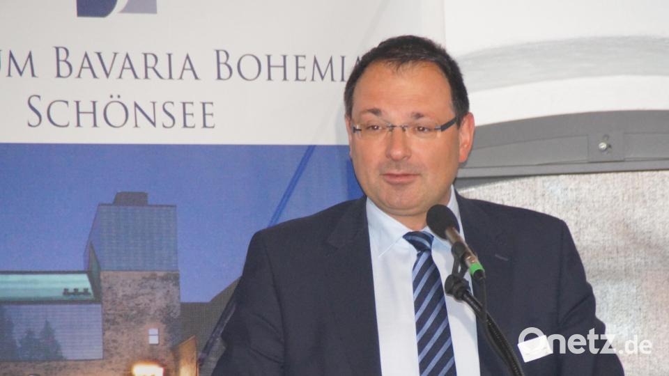 Staatssekretär Martin Schöffel: Schönsee ist ein lebendiges Zentrum für die deutsch-tschechische Verbindung Bild: wel
