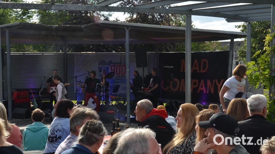 &quot;Mad Company&quot; rockte den Generationenpark im Rahmen des 900-jährigen Stadtjubiläums. Bild: dob