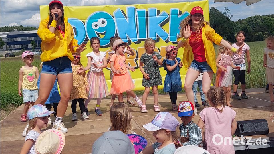 Die &quot;Donikkl Crew&quot; begeistert mit ihrer Mitmach-Party. Bild: jua