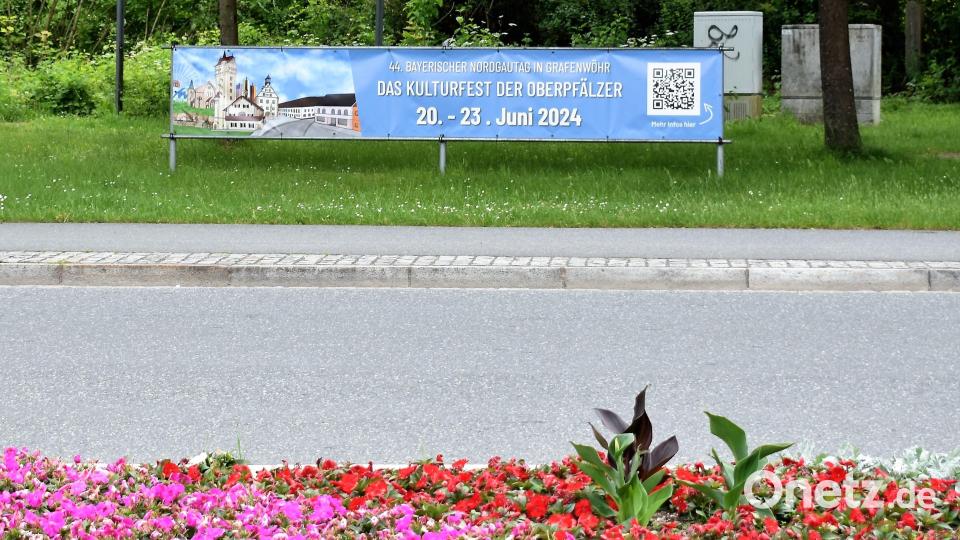 Grafenwöhr mit herrlichem Blumenschmuck Bild: rgr