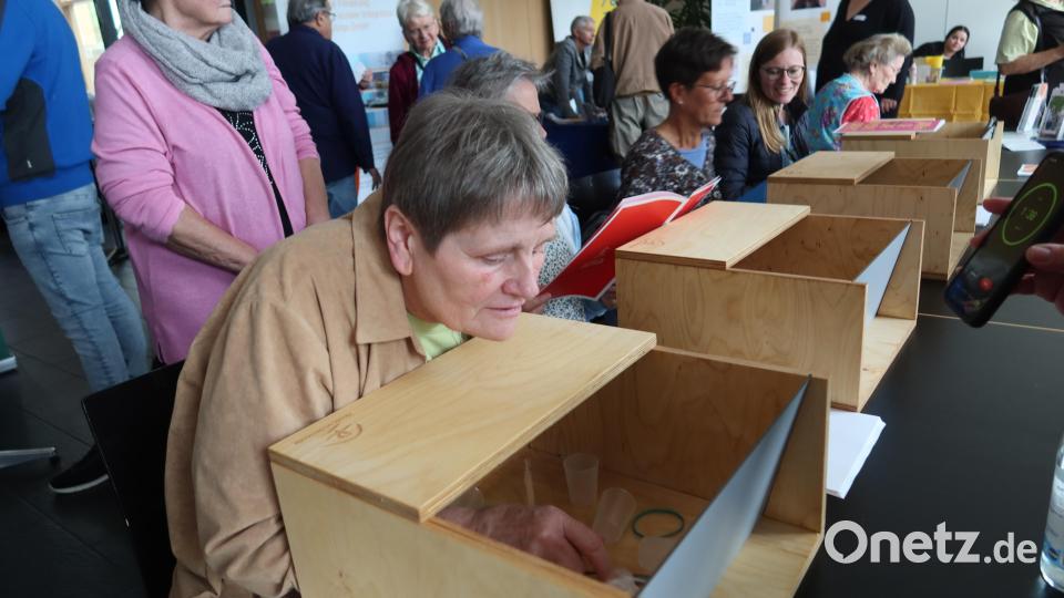 Der Demenz-Parcours von den Maltesern war nicht leicht zu lösen. Bild: Kunz
