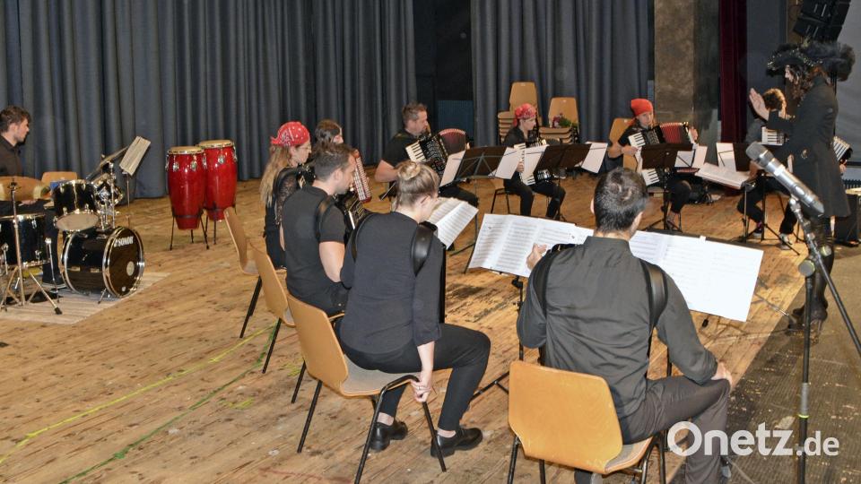 Mit &quot;Pirates Of The Caribbean&quot; begeisterte das Orchester das Publikum Bild: zch
