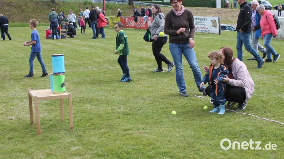 Büchsenwerfen macht auch den Jüngsten Spaß. Bild: pi
