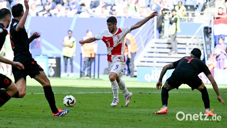 Kroatiens Andrej Kramaric trifft zum 1:1-Ausgleich. Bild: Sina Schuldt/dpa