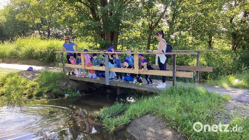 Die Themenwoche &quot;Wasser&quot; des Kinderhauses Mobile in Kulmain führte die Buben und Mädchen auch zur Kulmainer Furt. Bild: Kinderhaus Mobile Kulmain/exb