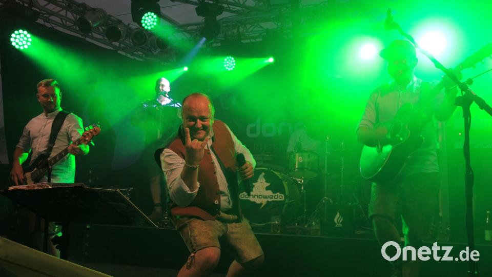 Die Party-Band &quot;Donnaweda&quot; gab ihr Bestes. Bild: kro