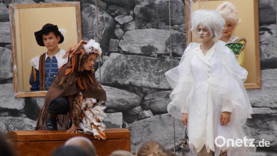 Der kluge Uhu Schuhu weiß immer einen Rat für das kleine Gespenst Bild: wel