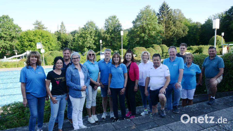 Andrea Lang hat sich zur Aufgabe gemacht, eine Initiative zu gründen, deren Mitglieder die Kasse im Freibad an den Wochenenden von 10 bis 13 Uhr ehrenamtlich besetzen. Bild: bey
