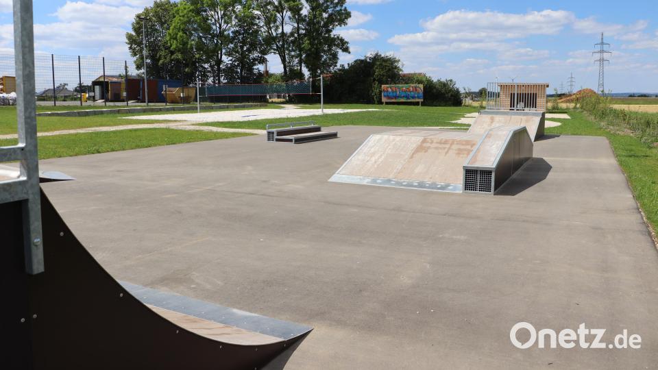 Auch eine Skateranlage gehört dazu. Bild: gru